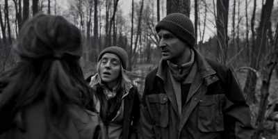 - OK, stay with him, and I'll drive closer.
- Are you crazy? - Green Border
