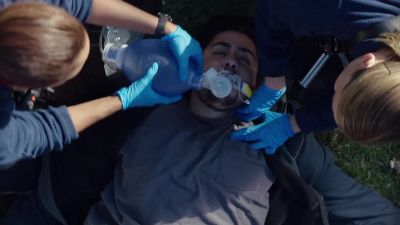 OK, stop compressions. - Chicago Fire