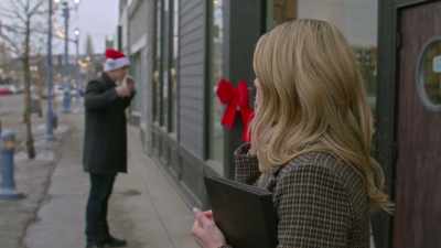 OK, tell me more. - Meeting Mr. Christmas