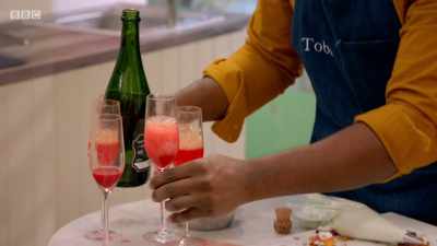 OK, that's it - time's up. - Britain's Best Home Cook
