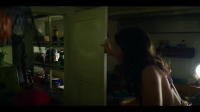 OK, there's no one here. - No Escape