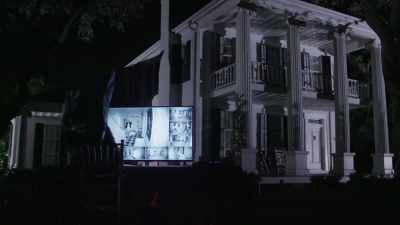 OK.
This is a weird, like, floor plan. - Ghost Brothers: Lights Out
