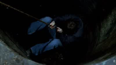 Okay, a little lower! - Prison Break