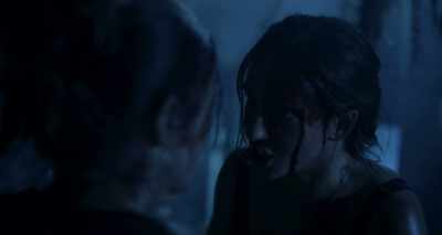Okay, Alice. Alice!
Alice, don't look. - Lake Placid: Legacy