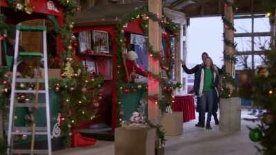 - Okay, alright Gracie.
- Wow. - A Merry Christmas Wish