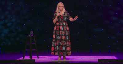 Okay, are there any teachers in here? - Leanne Morgan: I'm Every Woman