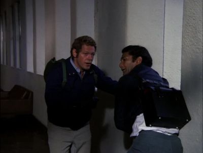 OKAY, BEN.
SET YOUR FIRST ONE DOWN THERE. - Hawaii Five-0