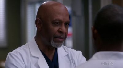 Okay, buddy, I need you to sit up - Grey's Anatomy
