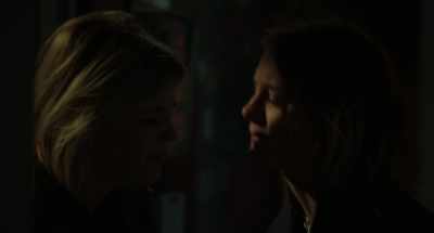 Okay, come here, come here.
Let me get you. - Tully