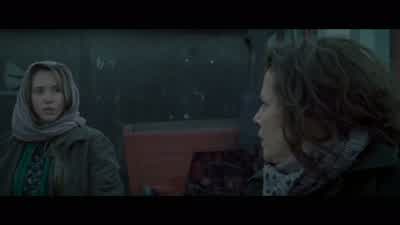 Okay. Come inside. Come on. - The Expendables 2