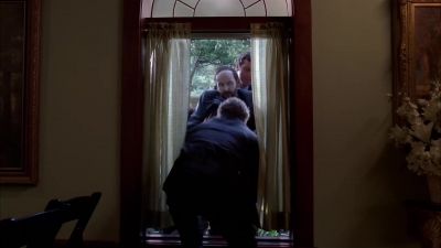 Okay. Come on. Come on. Come on. - Bones