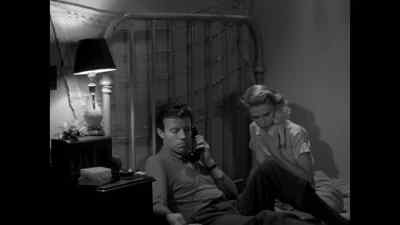Okay. Come on over. - Killer's Kiss