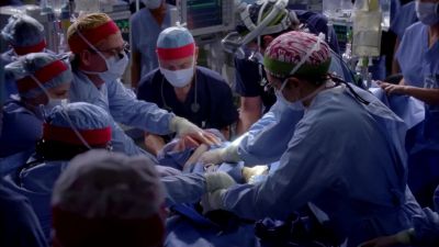 - Okay, count of three. One, two three.
- Two, three. - Grey's Anatomy