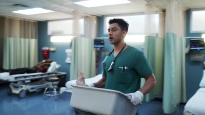 Okay, who did this? - The Resident