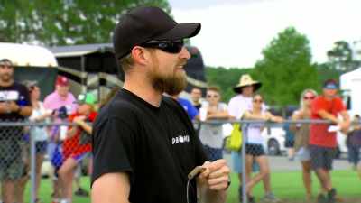Okay. Don't forget
you're racing for $15,000. - Street Outlaws No Prep Kings Team Attack