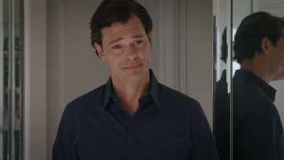 - Okay. Don't get mad at me.
- Tell me. - The Wrong Mr. Right