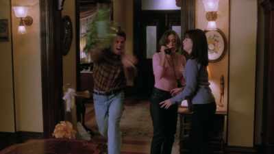 Okay... Don't let me
obsess like this. - Charmed