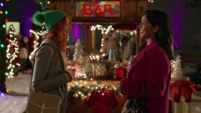 Okay, don't let - Merry Magic Christmas