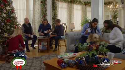 Okay, everybody,
dinner is ready! - If I Only Had Christmas