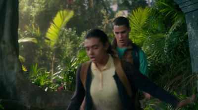 Okay, everyone.
One, two, three! Ahh! - Dora and the Lost City of Gold