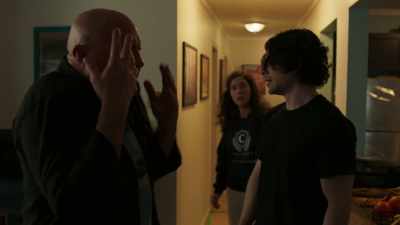 - Okay, explain?
- He sabotages everything! - Devil on Campus: The Larry Ray Story