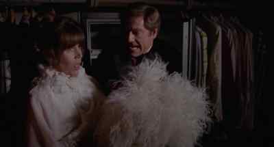 Okay. Get the elevator. - Fun with Dick and Jane