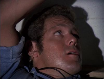 OKAY.
GOING FOR THE SPRING. - Hawaii Five-0