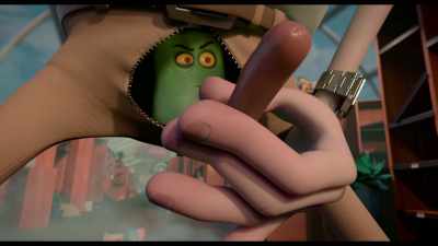 Okay, we got him, easy now.
Easy now. - Sausage Party