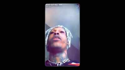 - Okay, guys, so basically, - Look At Me: XXXTENTACION