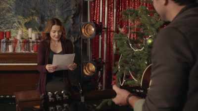 Okay. Here we go. - Christmas Stars