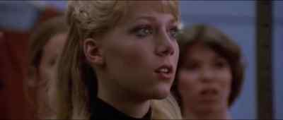 Okay, here we go.
Smile, let's go, quickly! - Ice Castles
