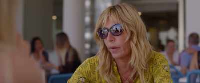 - Okay, hold the wheel.
- Oh, no. - Ibiza