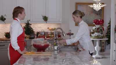 Okay, holiday punch is ready to go. - Catering Christmas