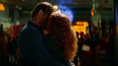 Okay. How do we gonna do this? - Reindeer Games Homecoming