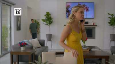 Okay, so how many chairs
does that package come with? - Sister of the Bride