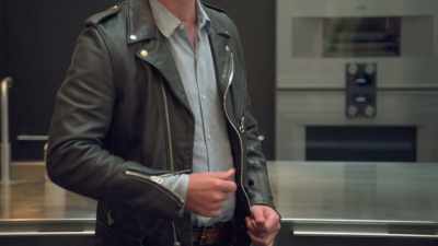 -Okay, I get it.
-[Joey] You're "greased lightning." - Buying Beverly Hills