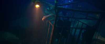 Okay.
I got this. Okay. - 47 Meters Down