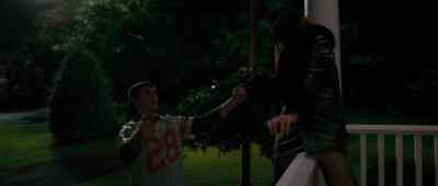 - Okay. I got you. Come.
- Okay. Okay. - Sweethearts