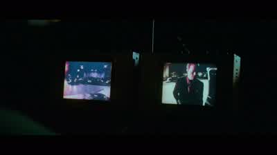 OKAY, I JUST WANNA TRY SOMETHING HERE FOR A SECOND. - Ocean's Eleven