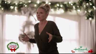 Okay, I know that tonight
is supposed to be just fun - Christmas at Graceland: Home for the Holidays