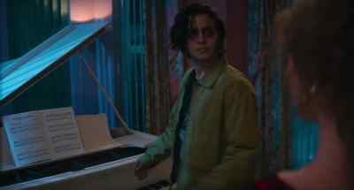 Okay, so I was talking to Jax. - Lisa Frankenstein