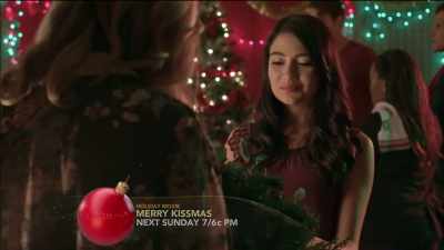 Okay, I think
a couple more wreaths - A Wedding for Christmas