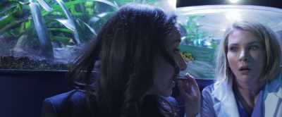 Okay, I think it's gone.
Let's move. - Aquarium of the Dead