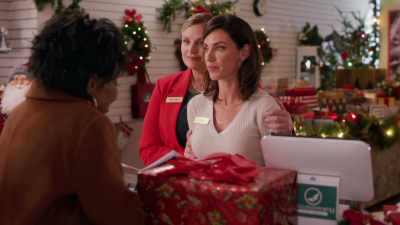 Okay, I'll… - I'm Glad It's Christmas