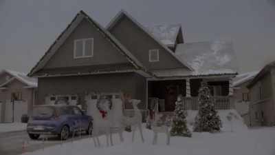 Okay, I'm going to pack up
my stuff. - The Great Christmas Switch