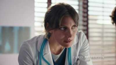 -Okay. I'm gonna take
an x-ray just in case. - Kidnapping in the Grand Canyon