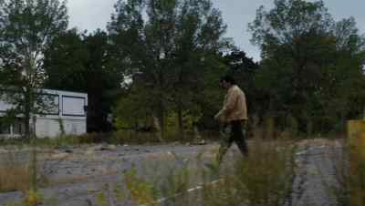 Okay. I'm here. - Sneaky Pete