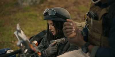 Okay. In half a mile,
you'll want to take - Tales of the Walking Dead