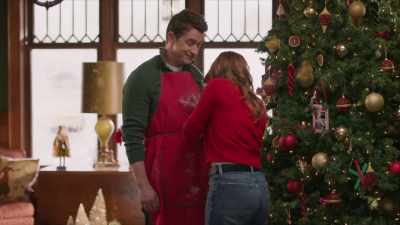 Okay... it's, it's insanely tight. - 'Twas the Date Before Christmas