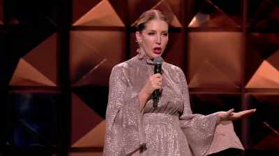 Okay. It's time for the incredible
Judi Love. - Backstage with Katherine Ryan